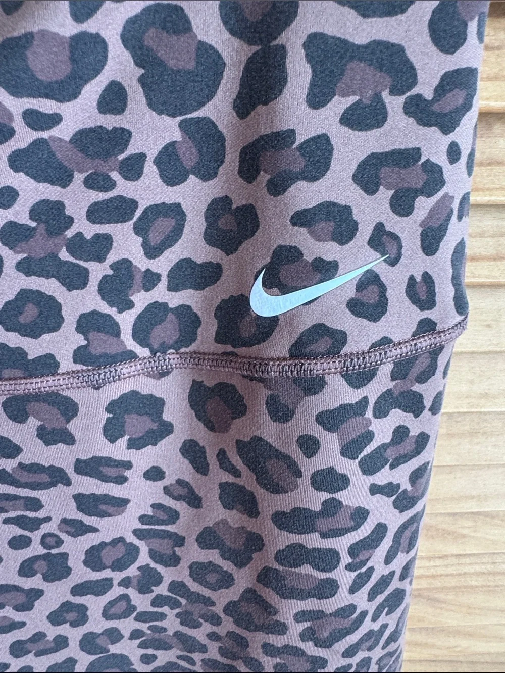 NIKE Leopard Print  Women’s DRI-FIT short leggings - Large